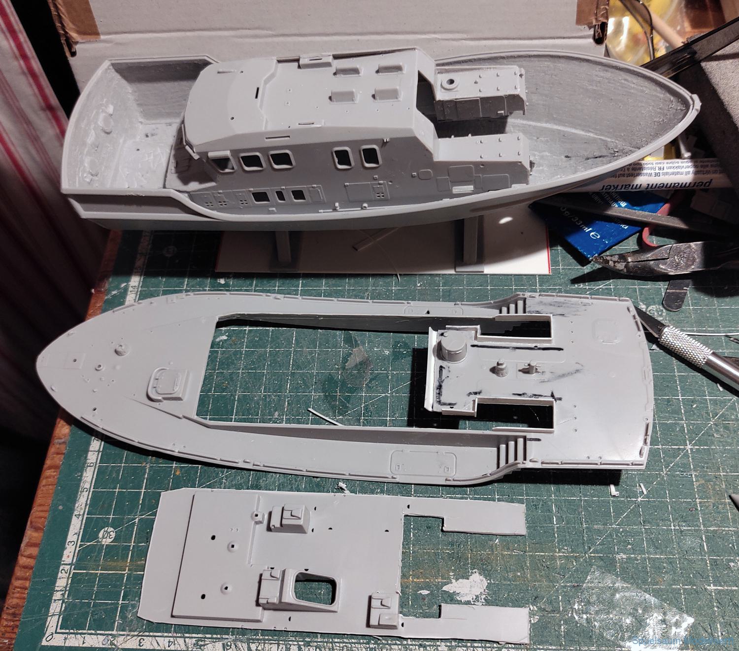 Built #1 – Severn Lifeboat, 1:72 (Airfix) + RC