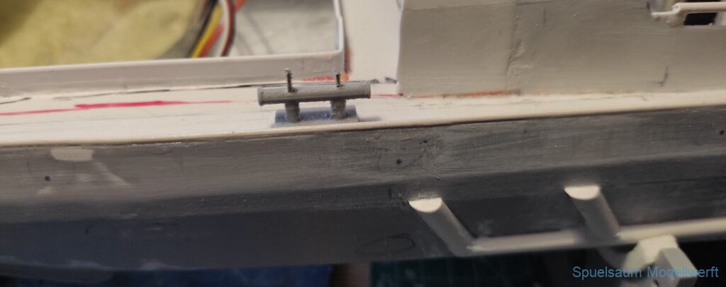Gedruckter Poller mit Metallverstiftung