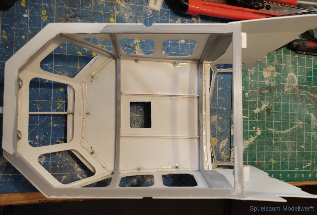 Deckshaus/Aufbau des 28m SK Tochterbootes - Grundgerüst